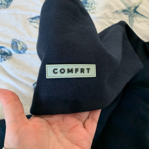 Comfrt Women's Navy Sweatshirt Hoodie Size Small NWOT - Picture 7 of 9